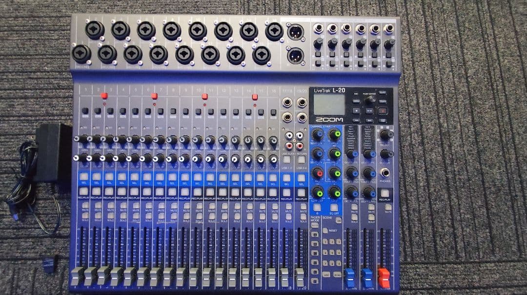 【動作確認済】ZOOM LiveTrak L-20 ＋ BTA1