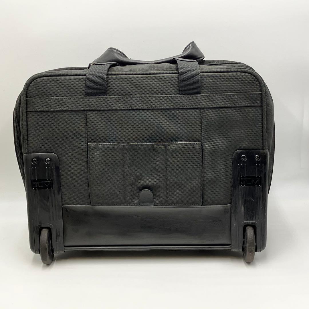 TUMI コンパクト　キャリーバッグ ビジネス 2way 機内持ち込み　黒