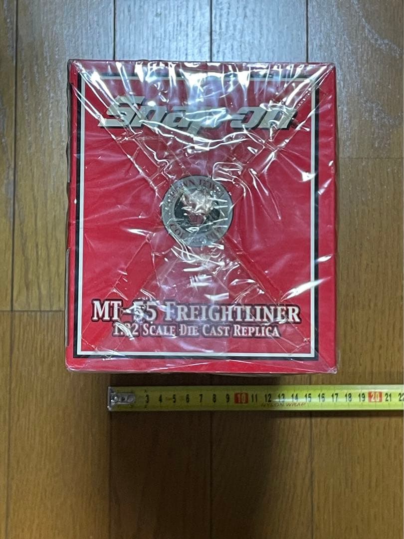 スナップオンバン　ダイキャストカー