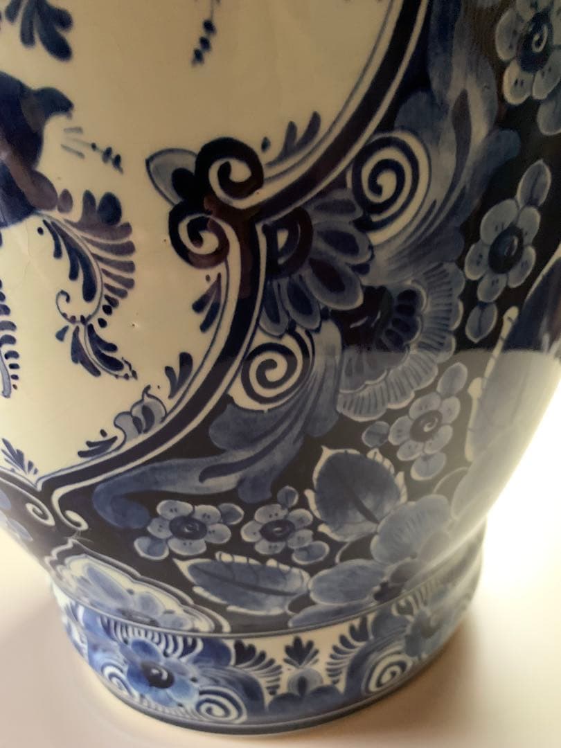 ロイヤルデルフト　破格！オランダのビンテージ超大型花瓶で細かく描き込まれた美術品