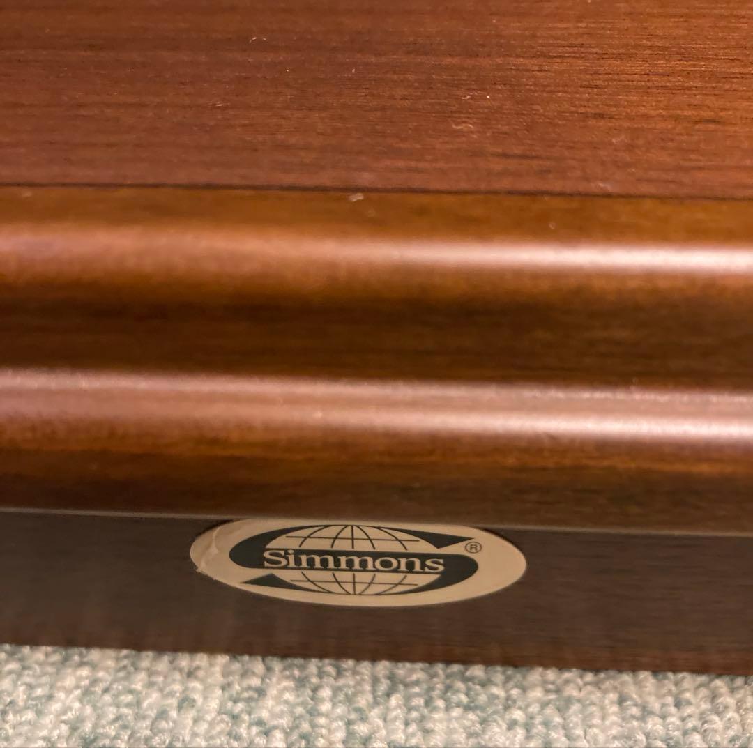 ナイトテーブル　サイドテーブル　シモンズ