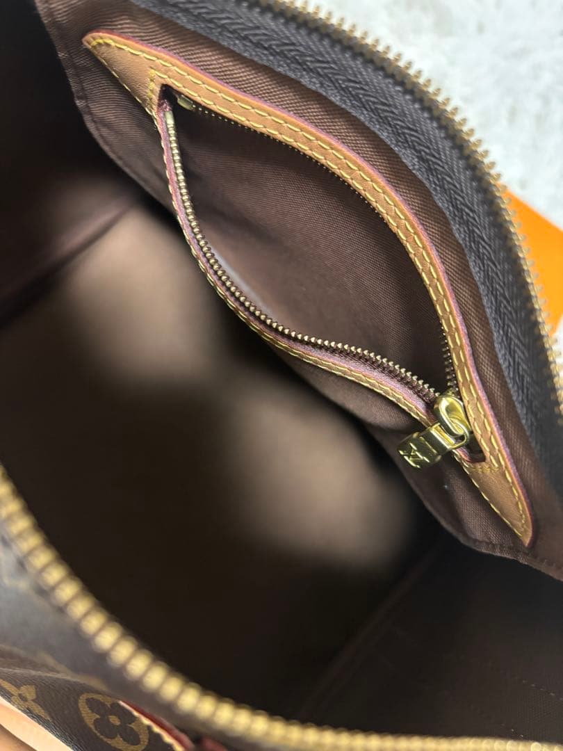 LOUIS VUITTON スピーディ・バンドリエール25