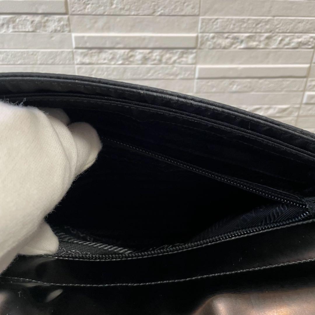 良品 プラダ ナイロン×レザー ワンショルダー バッグ フラップ ブラック.