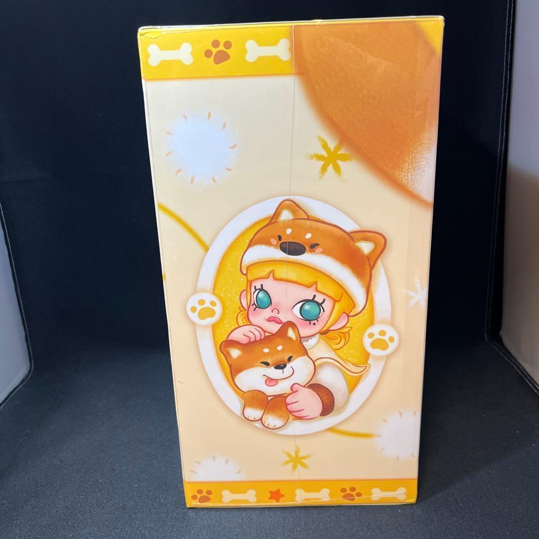 POP MART Molly Hugging アクションフィギュア