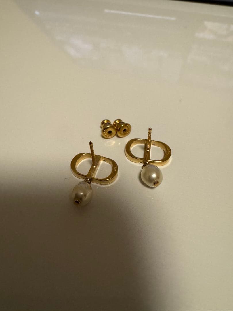 Dior ゴールドメッキ パール付きピアス