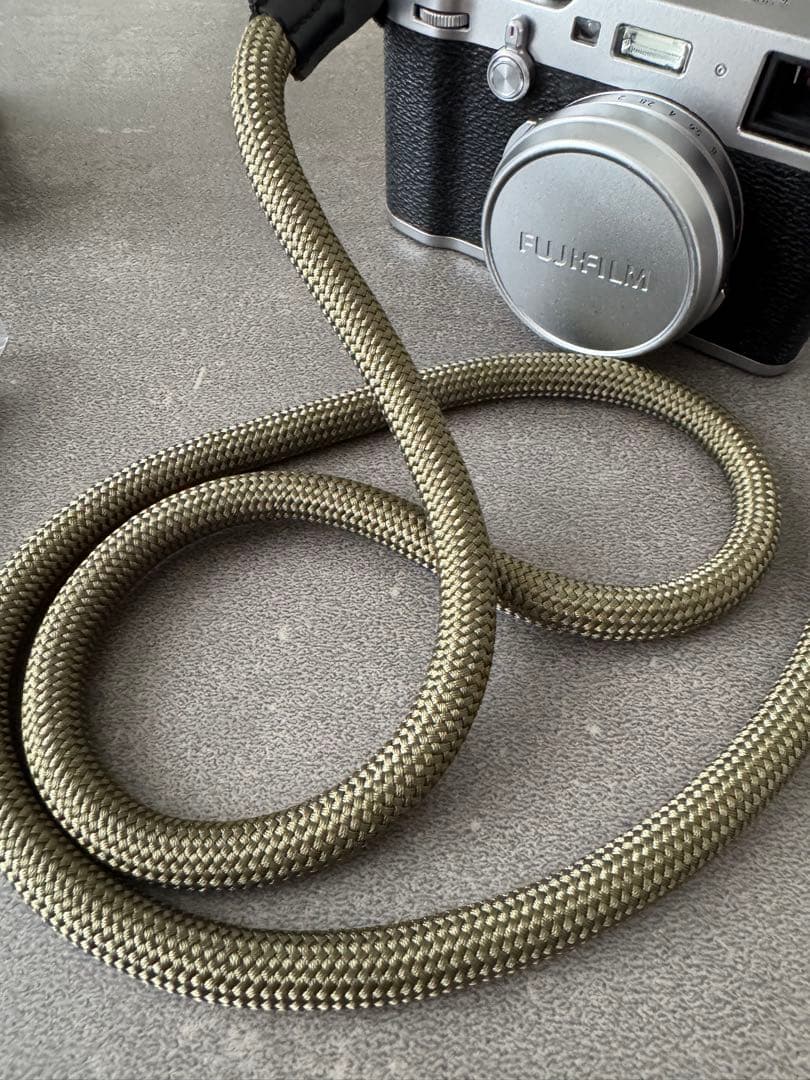 【シャッター9200回!】Fujifilm X100F シルバー おまけ付