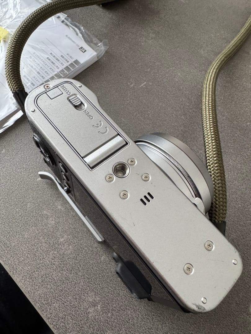 【シャッター9200回!】Fujifilm X100F シルバー おまけ付