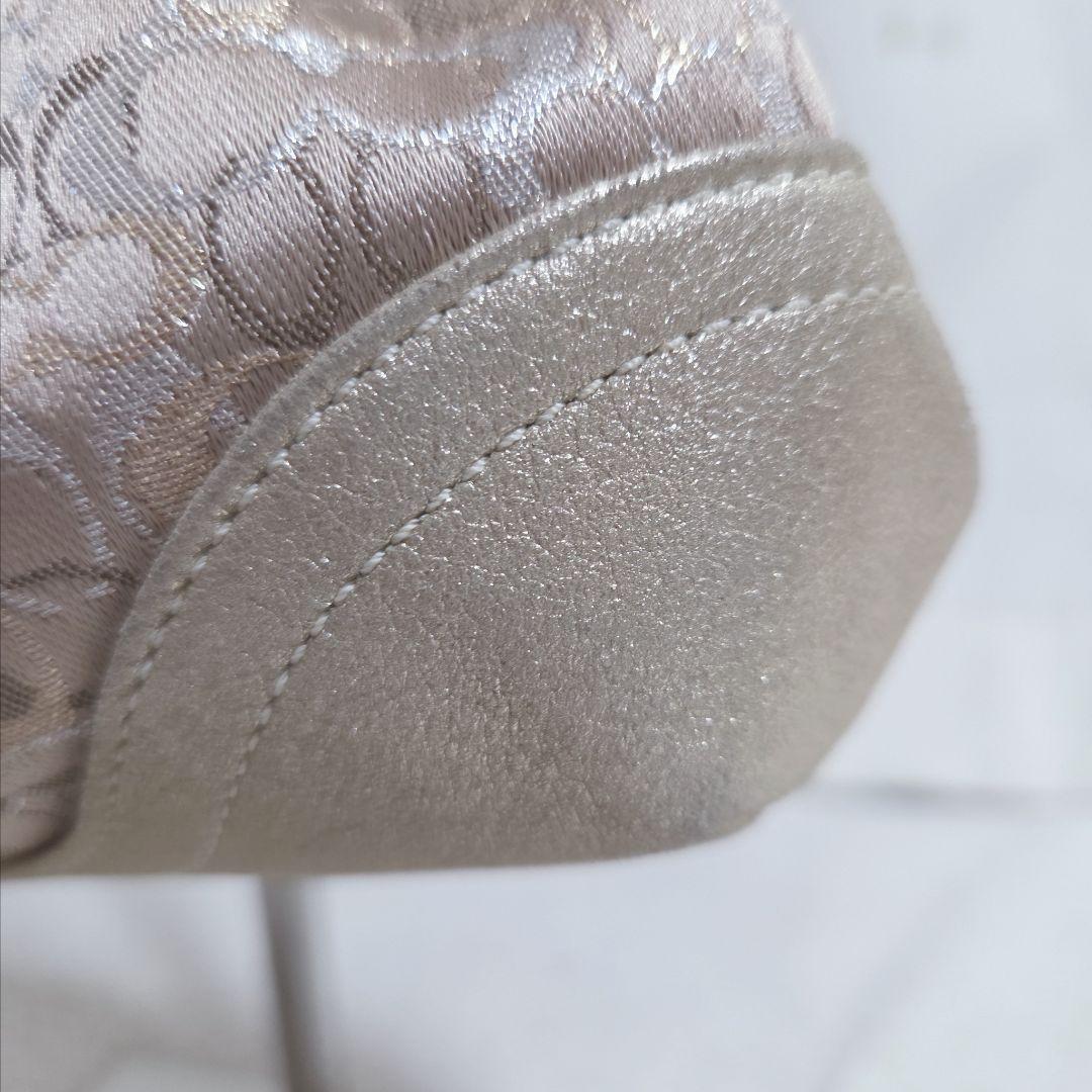 コーチ がま口バッグ シグネチャー ベージュ ゴールド　パーティーバック