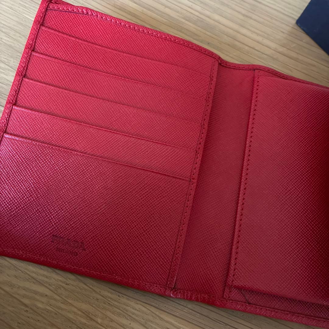PRADA 三つ折り財布 レッド サフィアーノレザー
