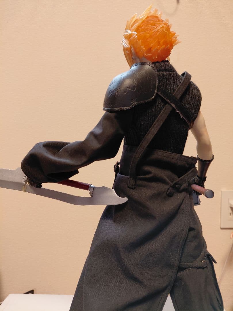 ファイナルファンタジー　フィギュア　マスター　ピース　アーツ　クラウド