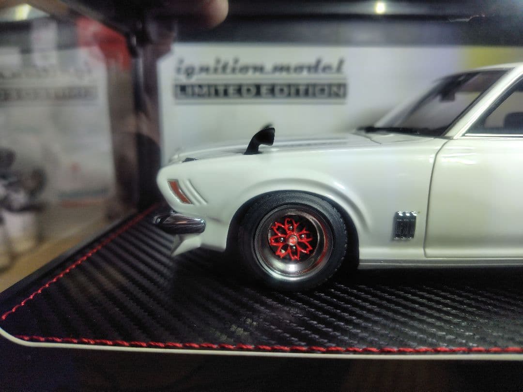 ミニカー IG3167 1/18 Bluebird U 2000GTX Engine