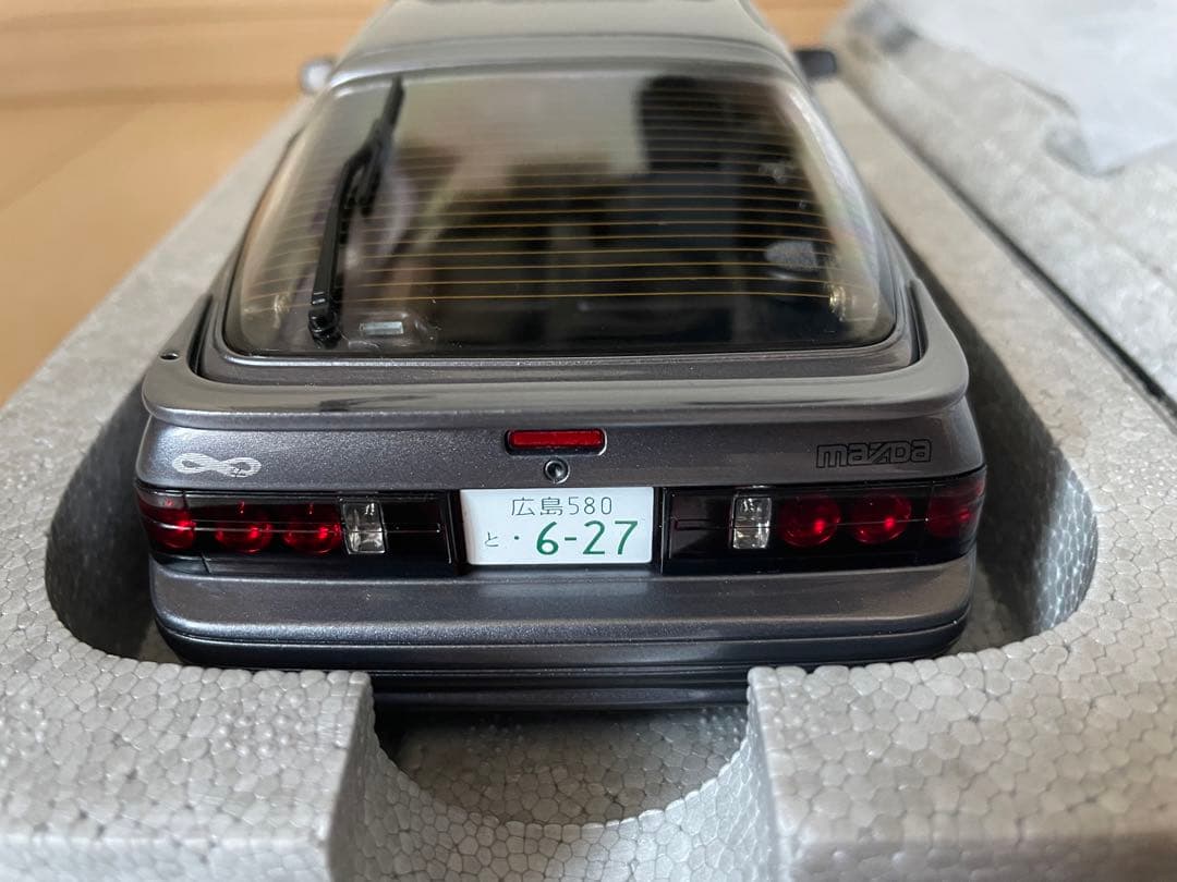 Mazda FC RX-7 1/18スケール ミニカー グレー