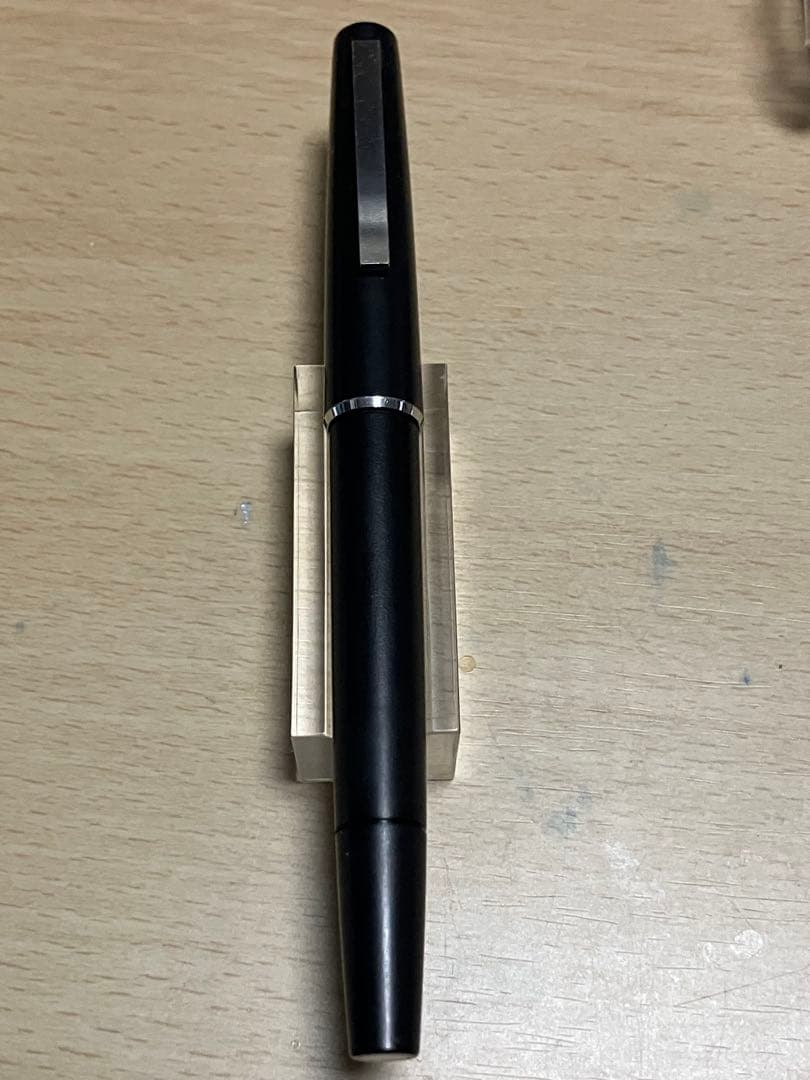 Lamy　Profil　万年筆（lamy 80）　M-nib