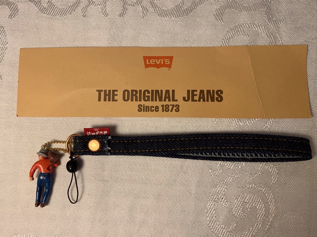 リーバイス サドルマン フィギュア付きストラップ