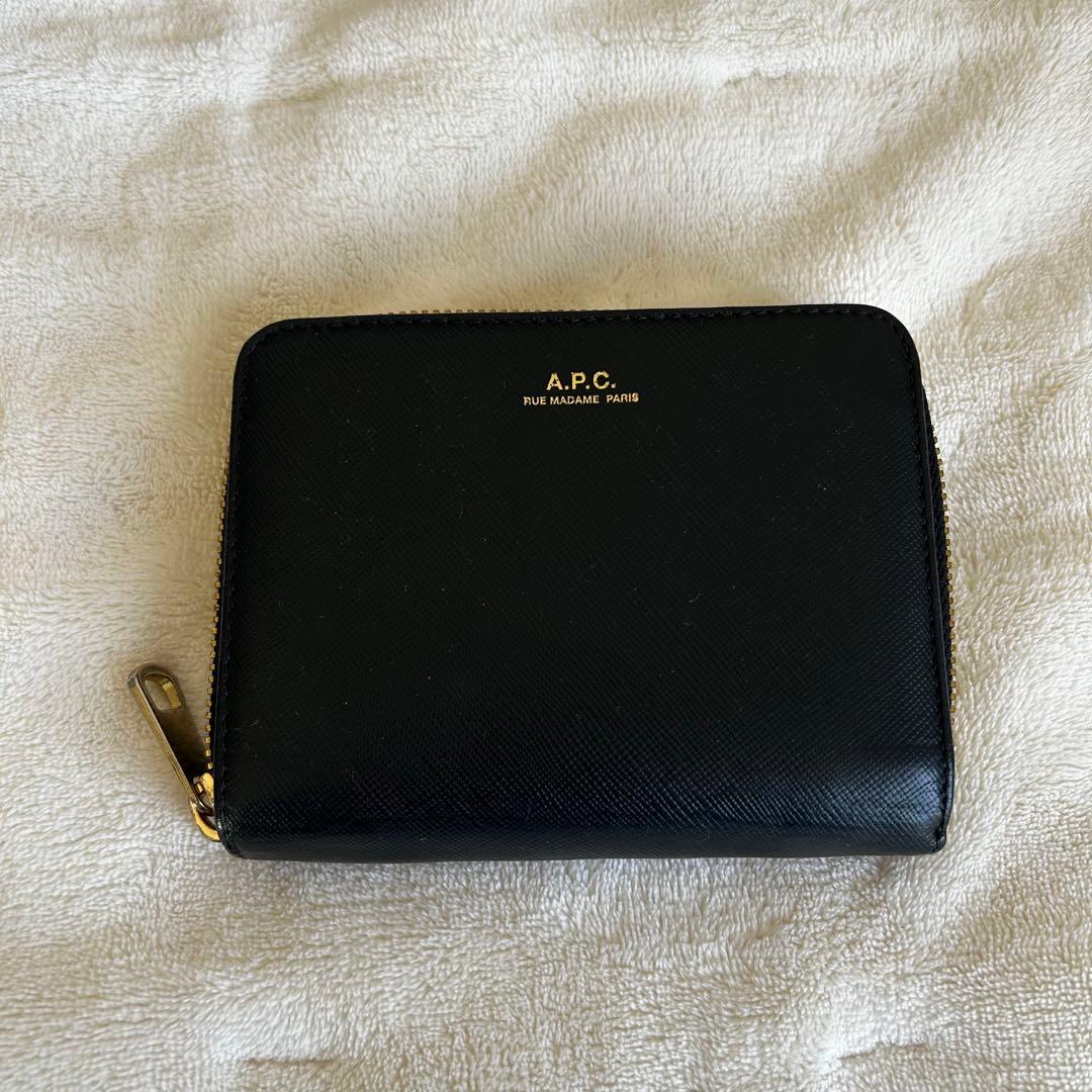A.P.C. 二つ折り財布