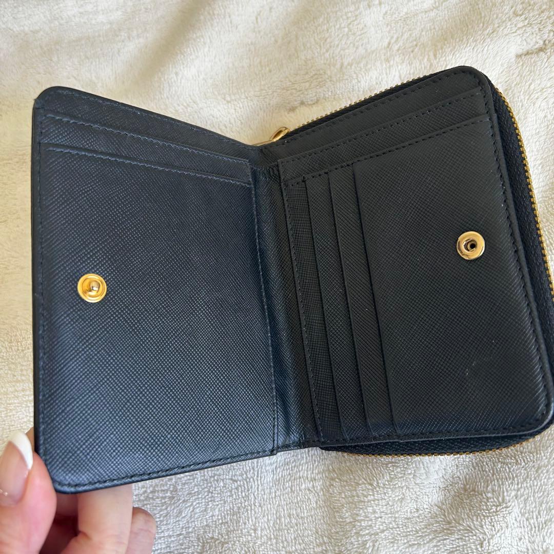 A.P.C. 二つ折り財布