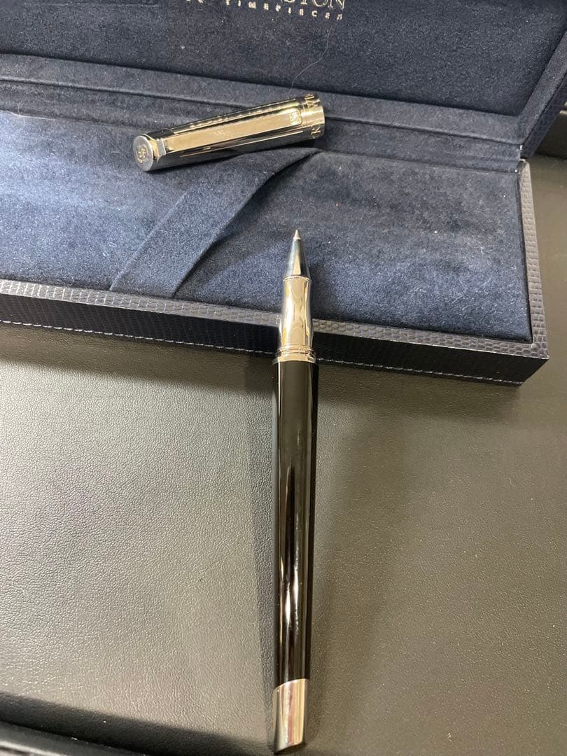 極美品　HARRY WINSTON ハリーウィンストン ボールペン 替え芯未使用
