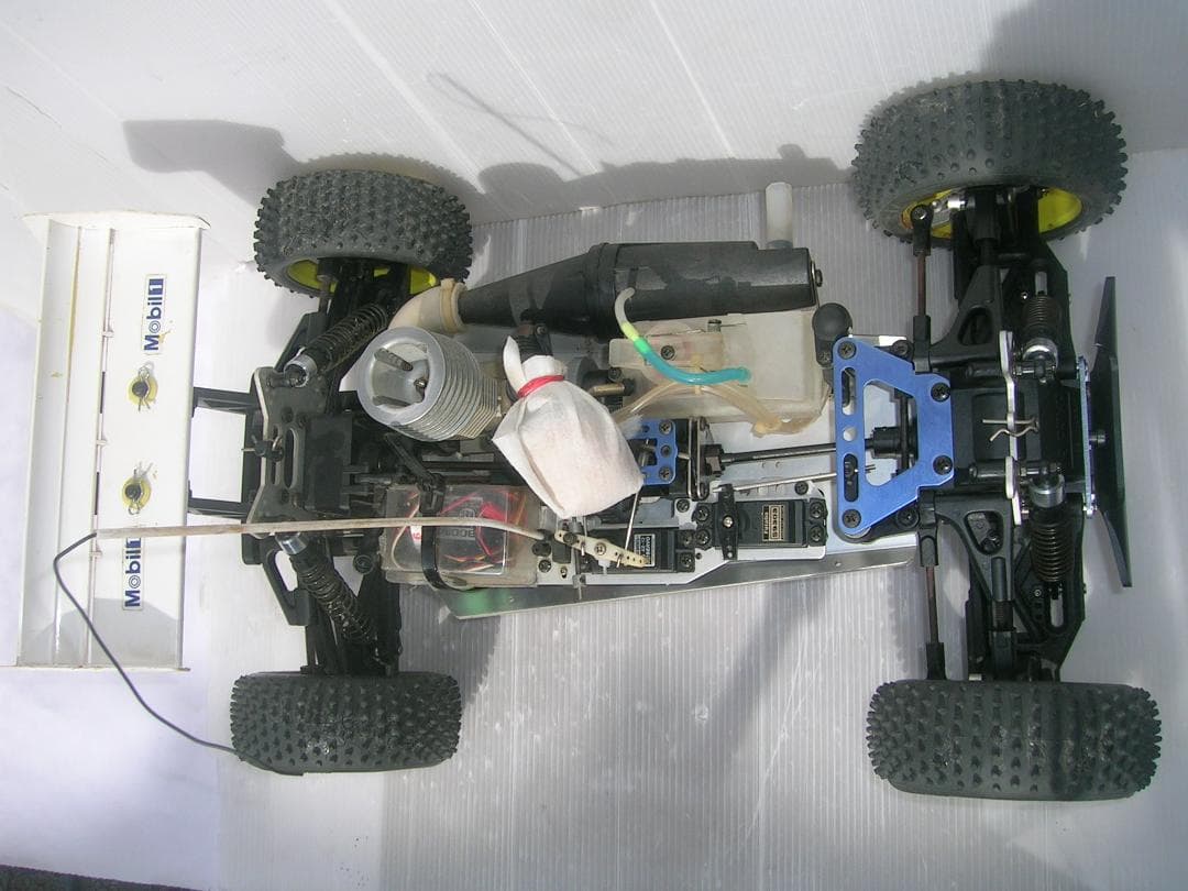 初心者はビビるスピード＆パワー!1/8バギ－をカモれ!京商DBX