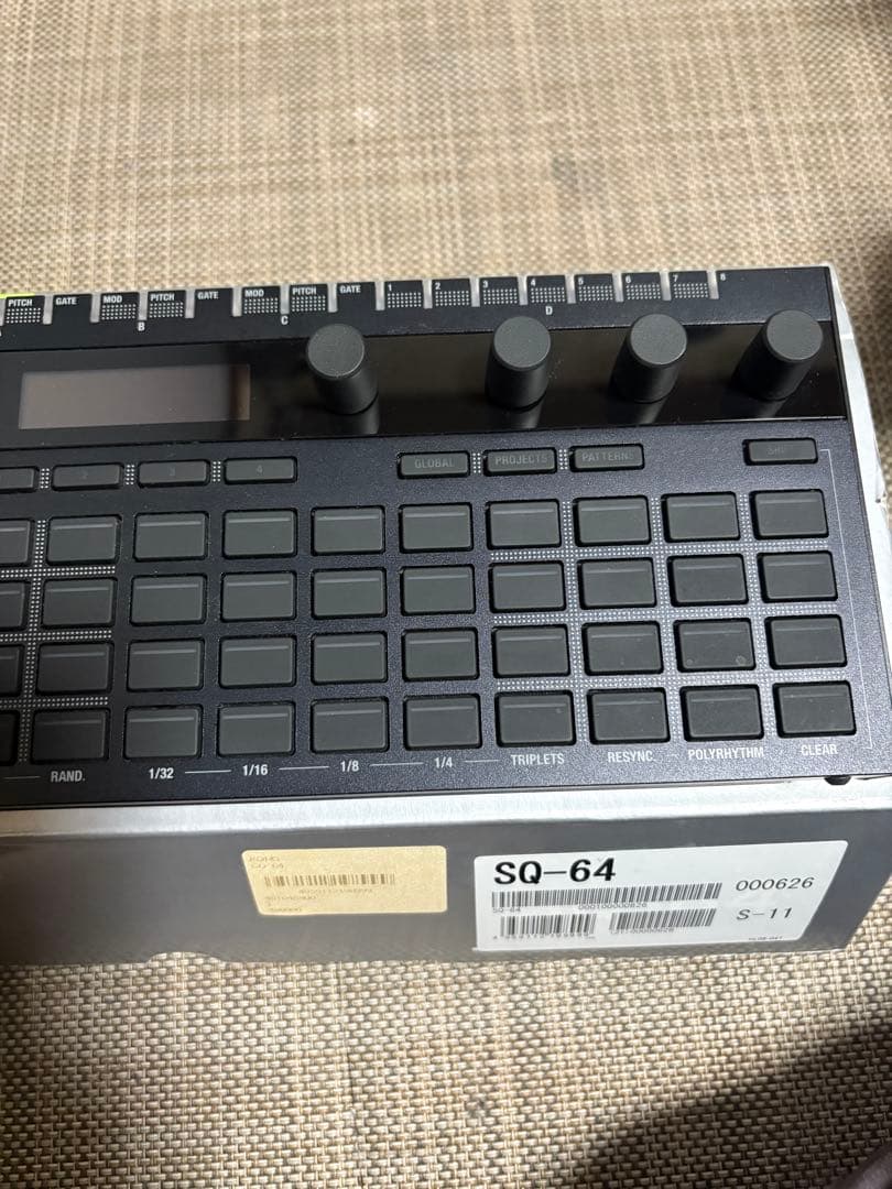 KORG シーケンサー　SQ-64