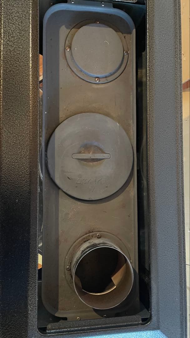 トヨトミHR-K65B 壁置きタイプ 石油ストーブ