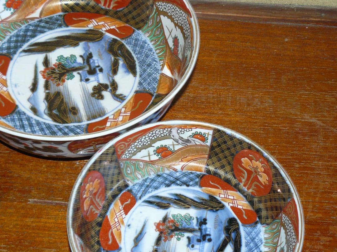 金襴手 絢爛豪華 三ツ丼