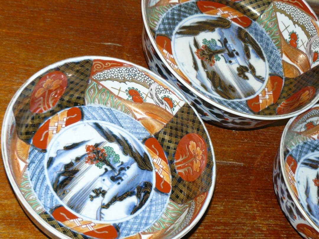 金襴手 絢爛豪華 三ツ丼