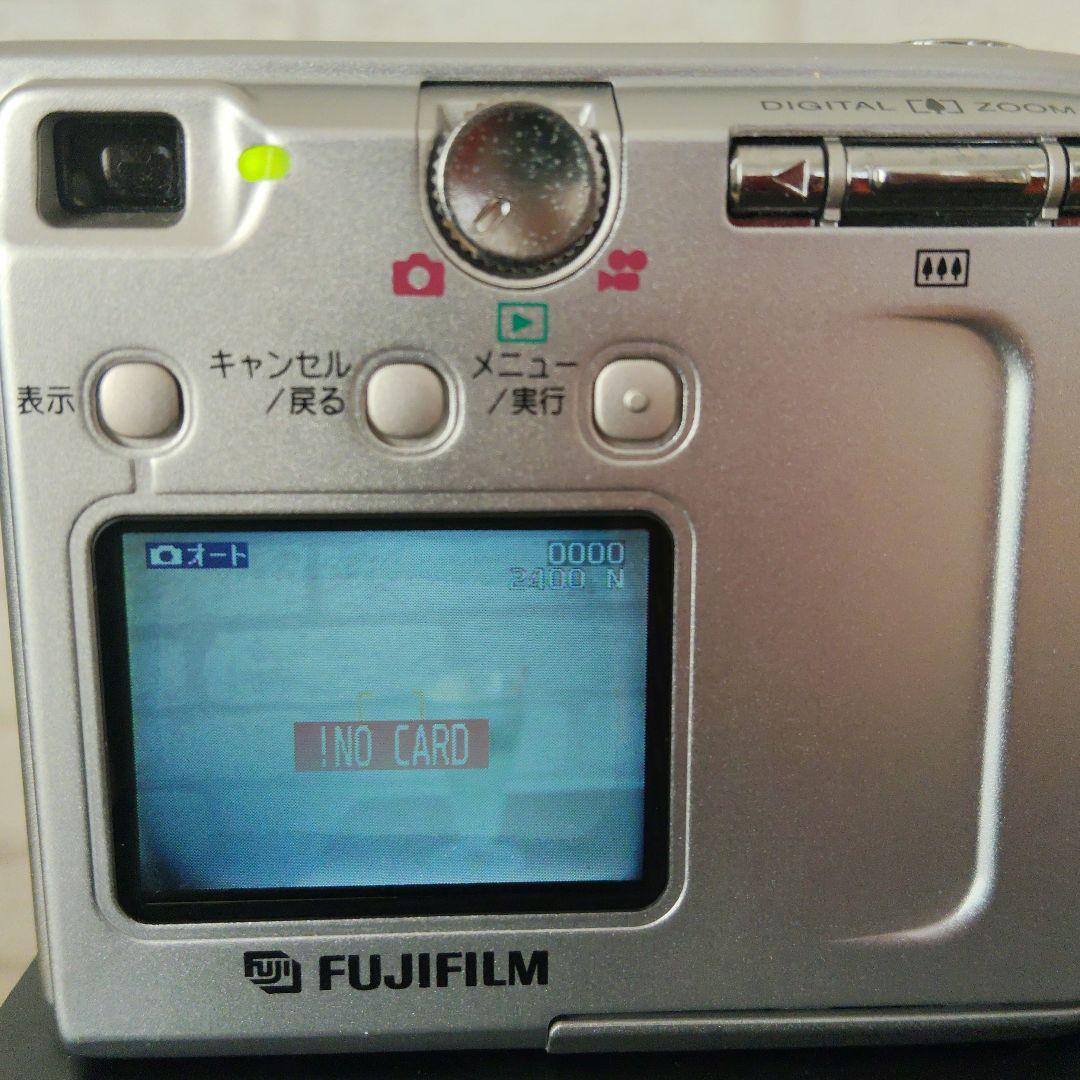FUJIFILM FinePix 40i デジタルカメラ　箱付き、通電確認済み