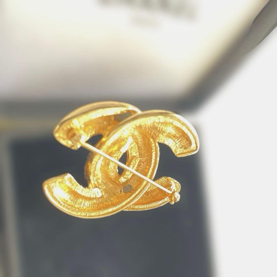 CHANEL シャネル CC ロゴブローチ GP