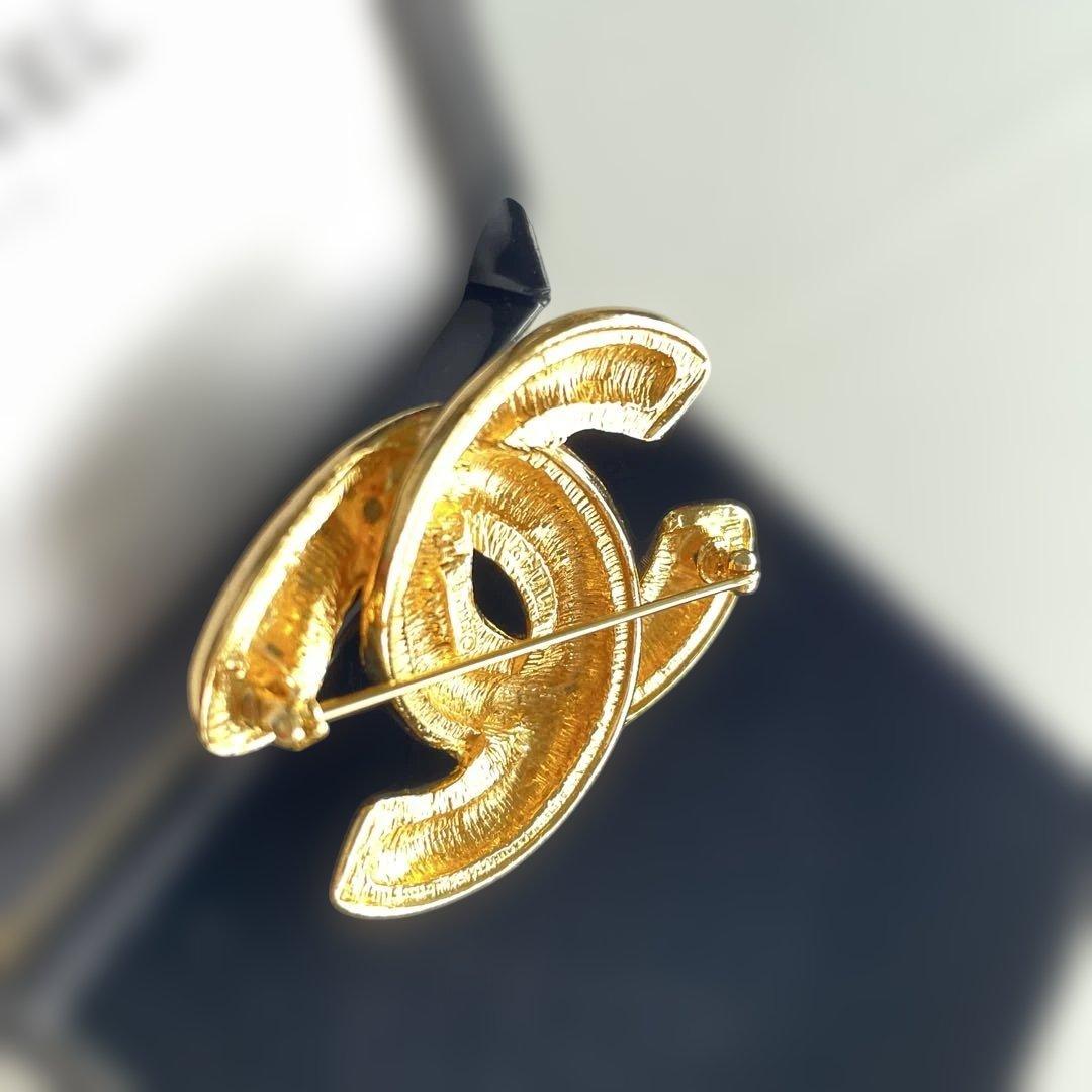 CHANEL シャネル CC ロゴブローチ GP