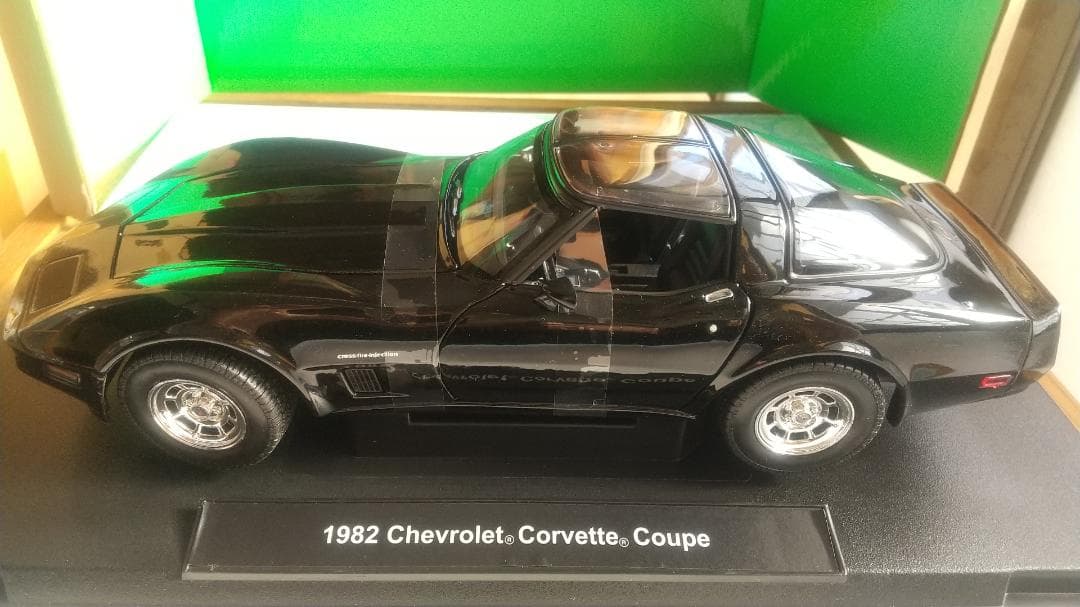 cardboardboxsanWelly1/18シボレーコルベットクーペ