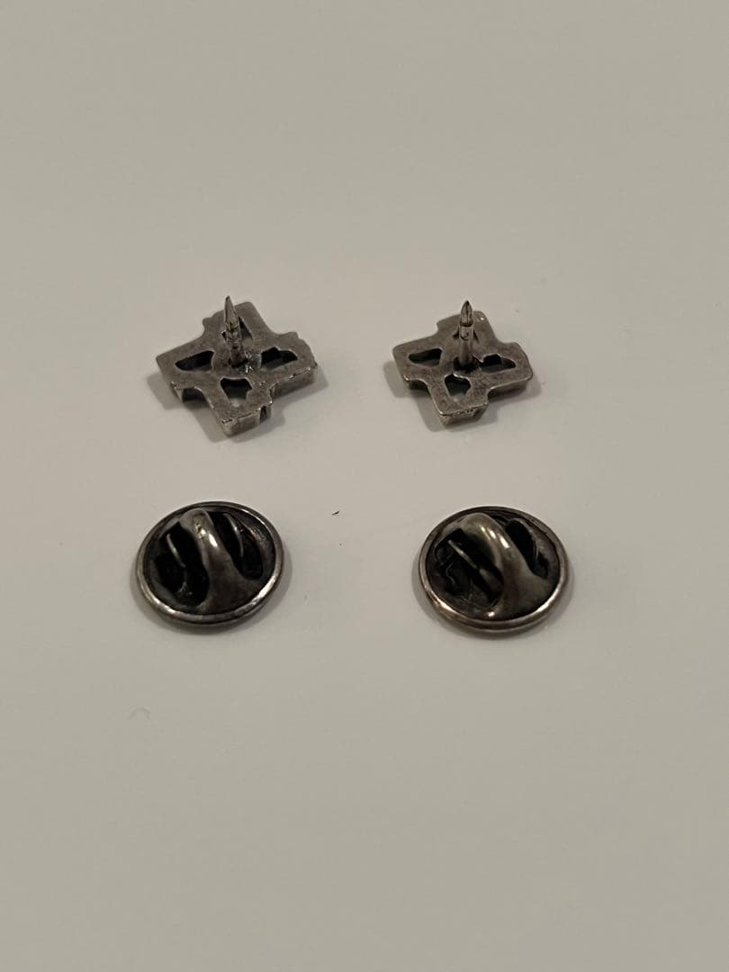 TAGLIATORE タリアトーレのラペルピン2個セット（大小）新品未使用