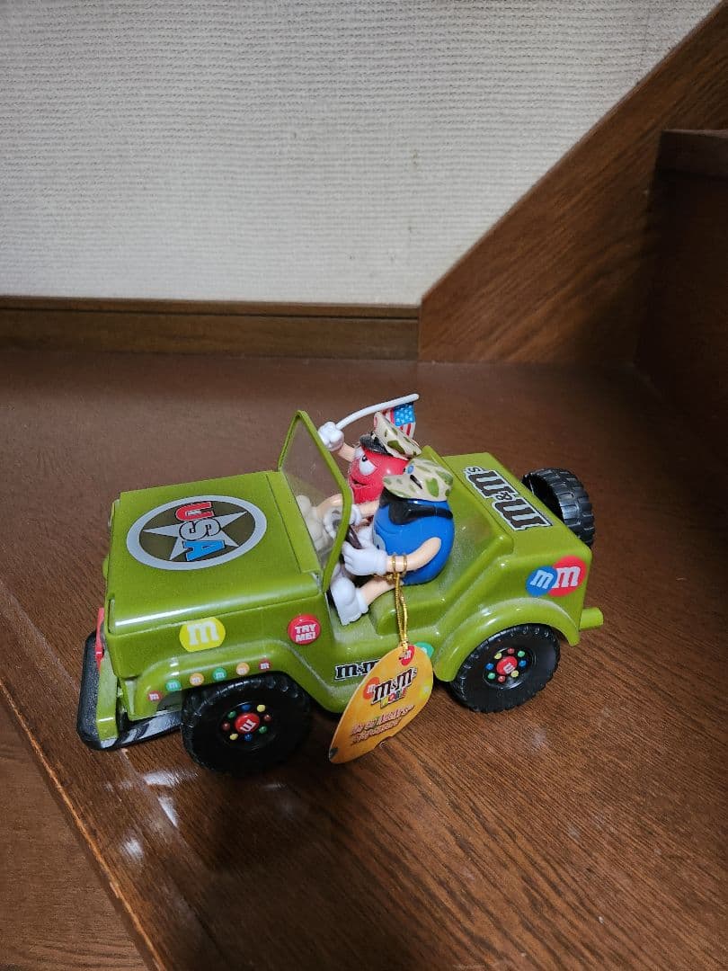 M&M's ミニカー 緑色 キャラクター付き