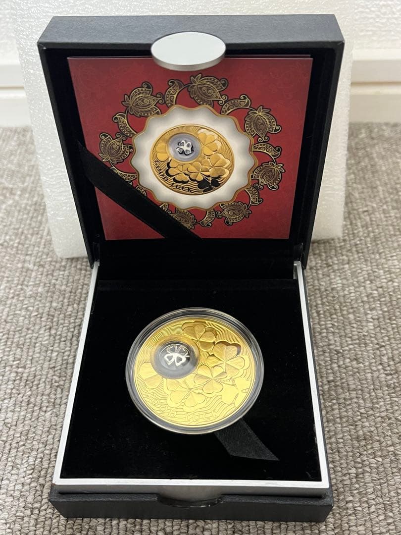 2013　ニウエ　幸運の四つ葉のクローバー　チャーム入り　金メッキ　銀貨　