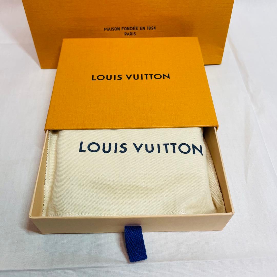 【極美品】正規品　ルイヴィトン エンボス ポルトフォイユ・ルー M81599