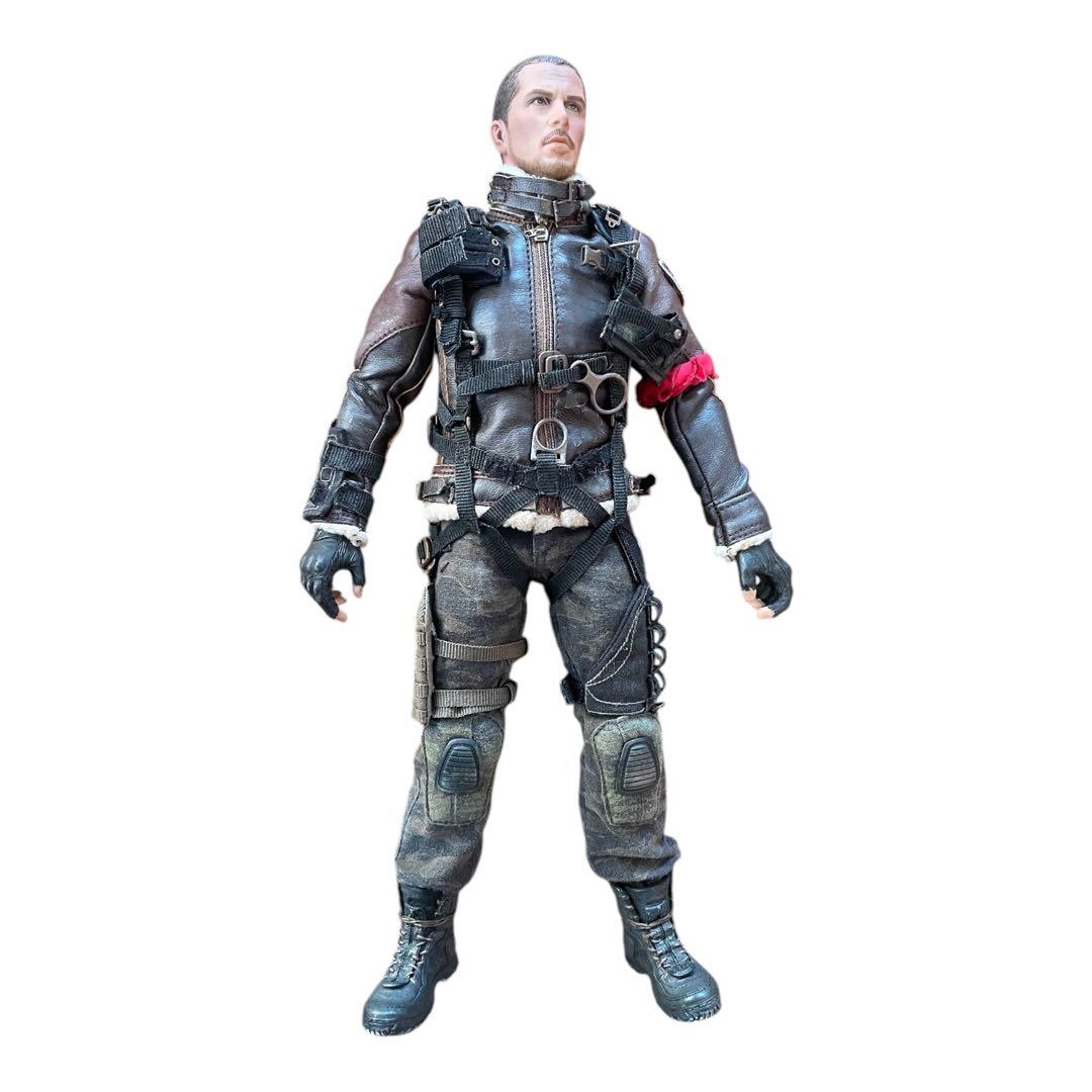 ホットトイズ ターミネーター4 ジョン・コナー 1/6 フィギュア