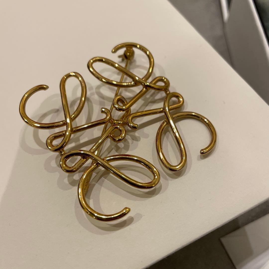 LOEWE ロエベ アナグラム　 ブローチ ゴールド