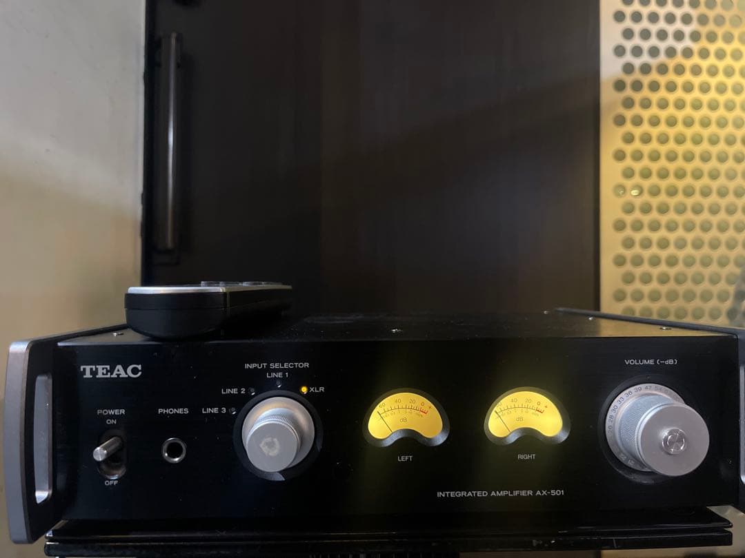 TEAC プリメインアンプ　AX-501