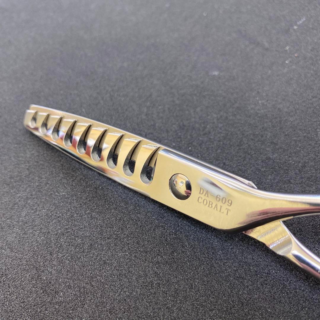 6インチシザー80% 新品未使用　理容師　美容師　ハサミ　スタイリング　カット