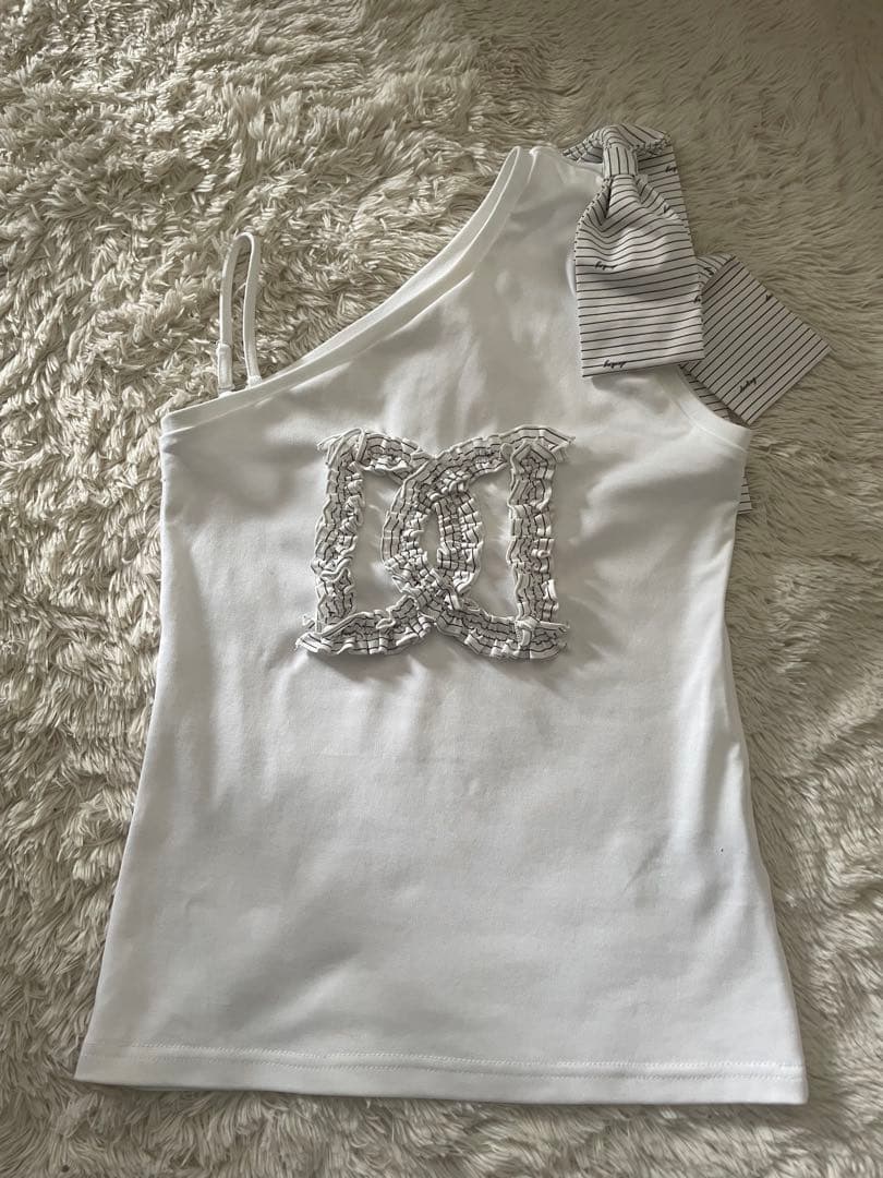 美品Darich ビッグリボンワンショルトップス　WHT