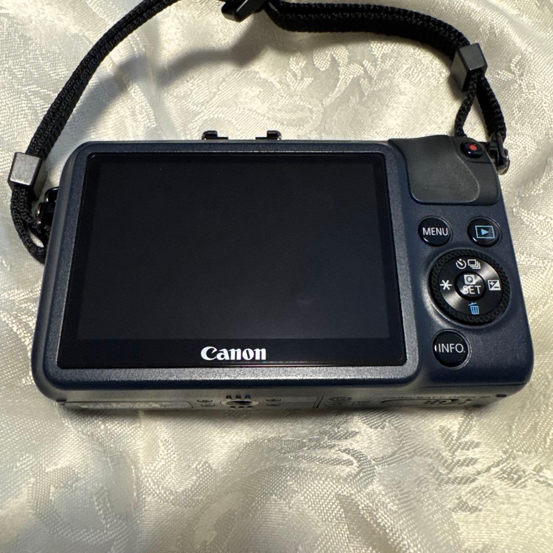 【極美品】Canon EOS M ダブルレンズキット　ベイブルー　おまけ付