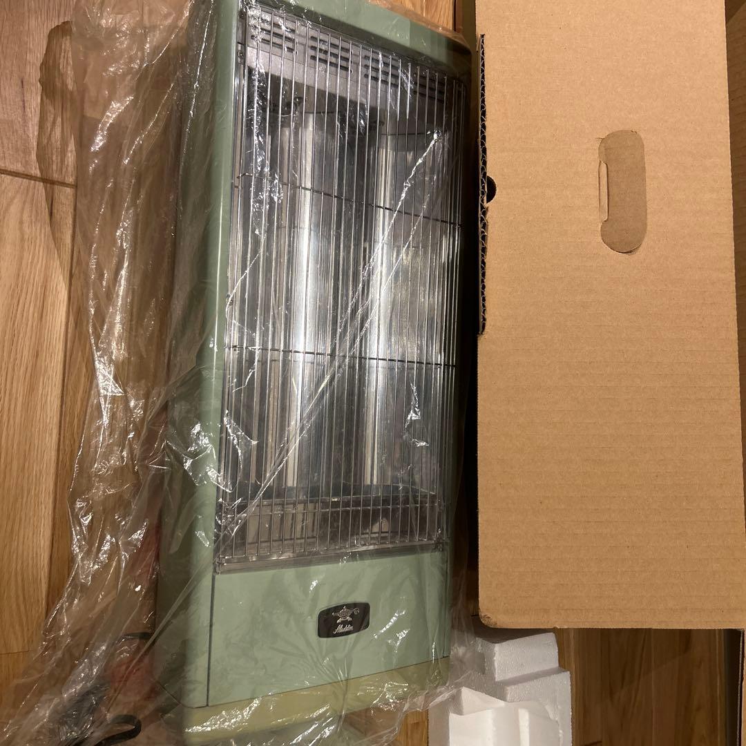 送料込み☆アラジン　グラファイトヒーター　CAH-G10A/G