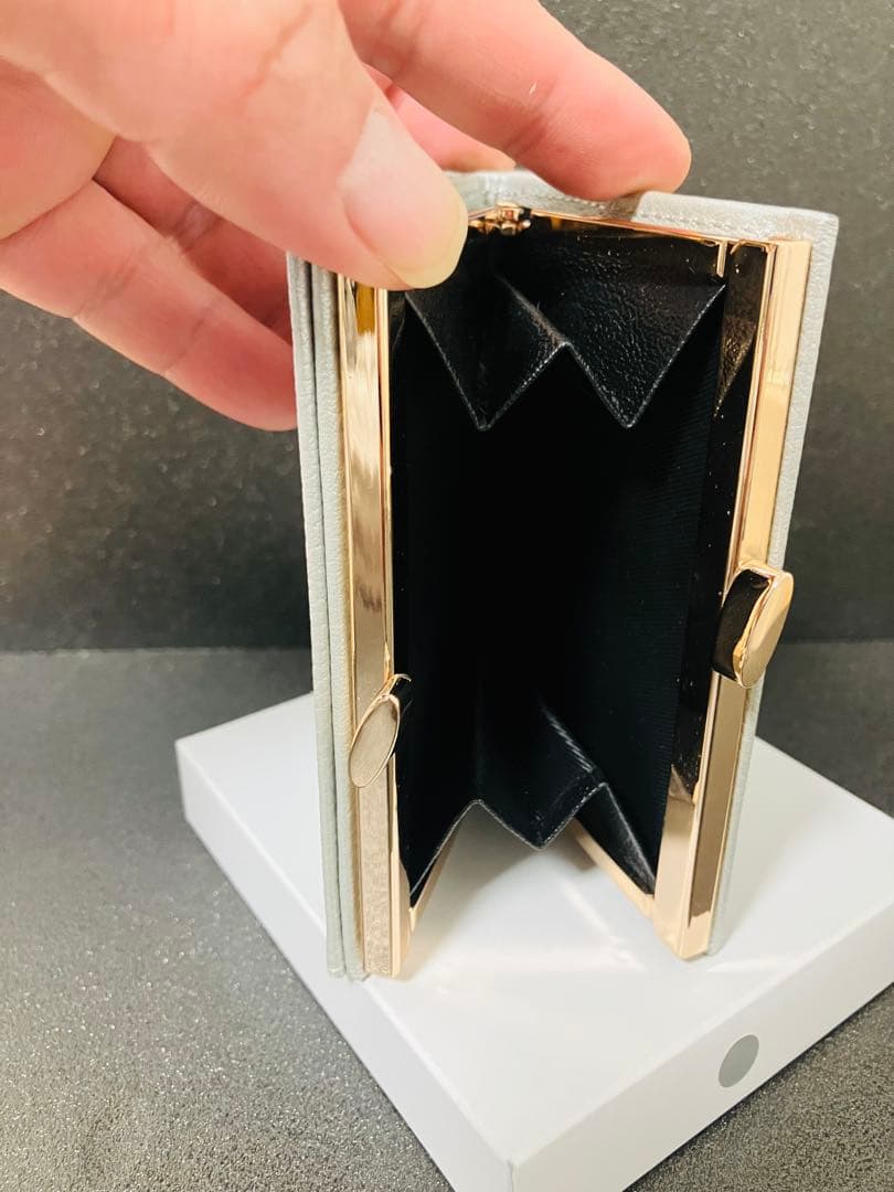 新品未使用　皇居限定　がま口　財布　シルバー