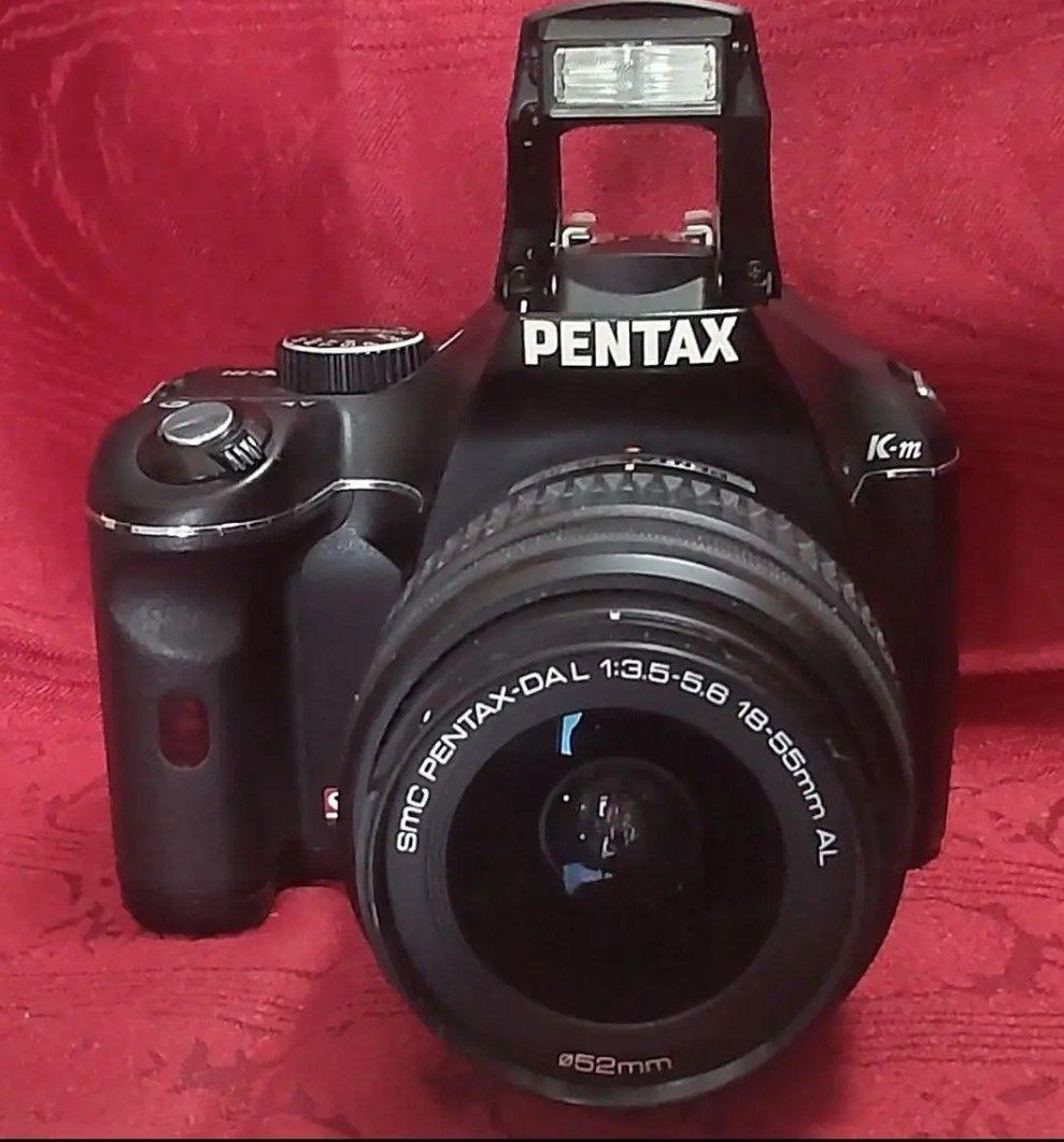 シャンシャンママ PENTAX K-m 一眼レフ/純正レンズ付/動作確認済