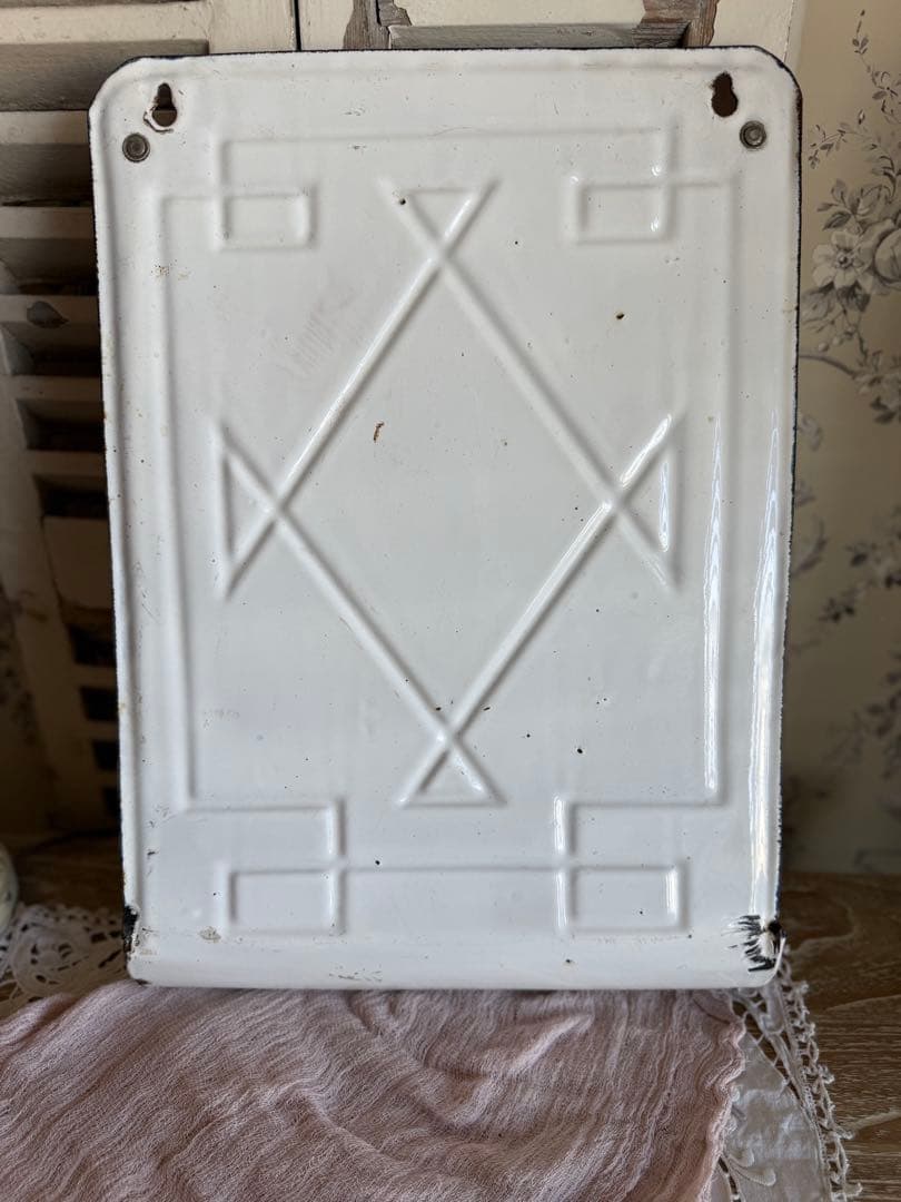 フランスアンティークジャピー社薔薇とパンジーのホーローレードルラックピンク