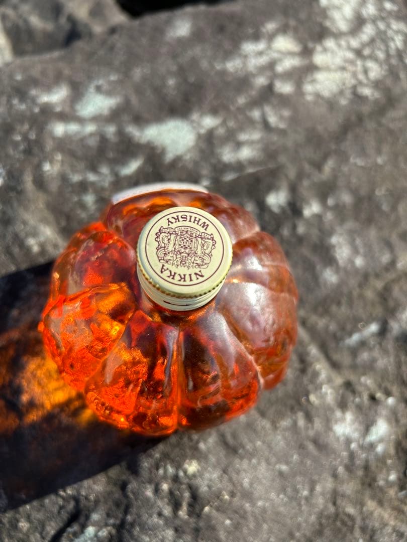 九谷焼の花瓶です。