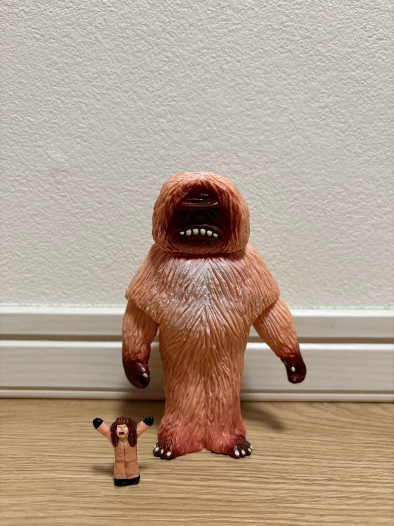 ウルトラマン　ウー　ランペイジスタジオ　ソフビ