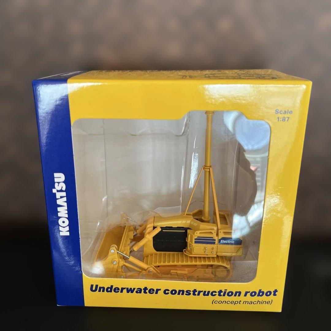 コマツ　建設機械ミニチュア　4点セット