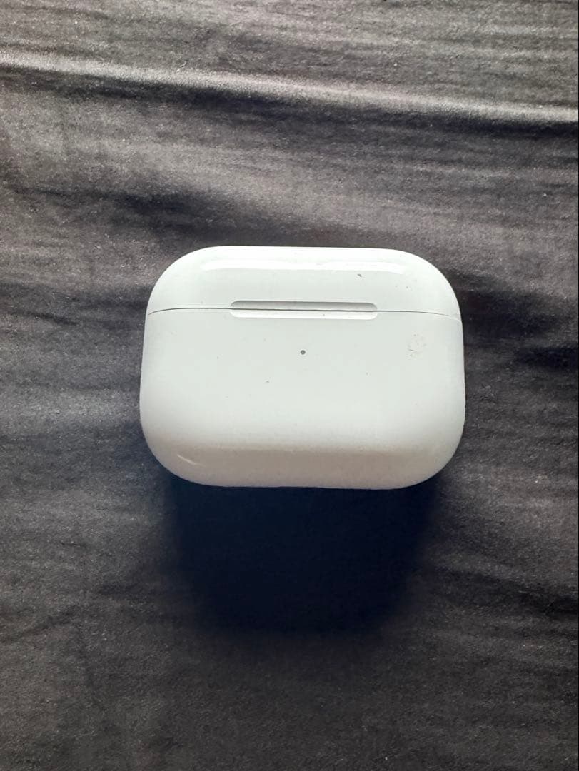 airpods pro 第2世代　Lightning apple イヤホン