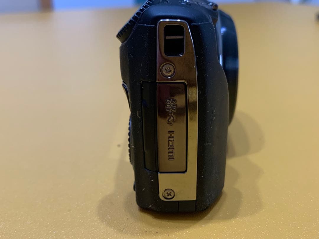 Fujifilm FINEPIX F770EXR コンパクトデジタルカメラ