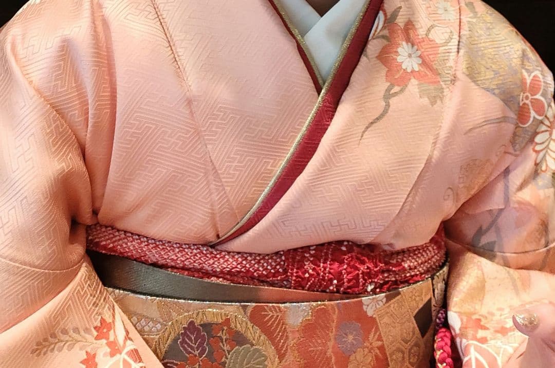 成人式☆【商品説明】 商品名：袷の振袖 カラー：ピンク 素材：正絹 振袖☆